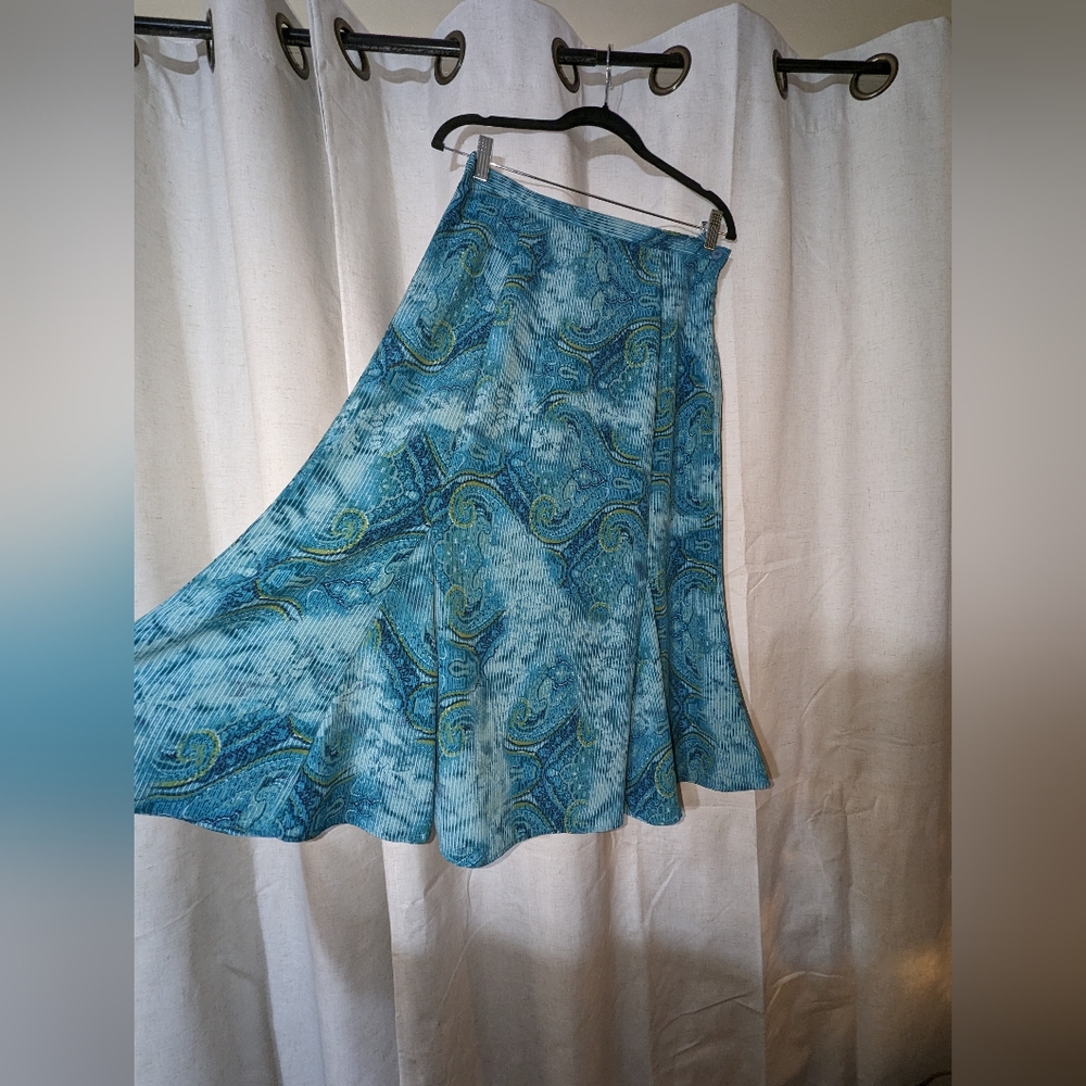 Vintage Blue Paisley Subtle Mermaid Hem Skirt